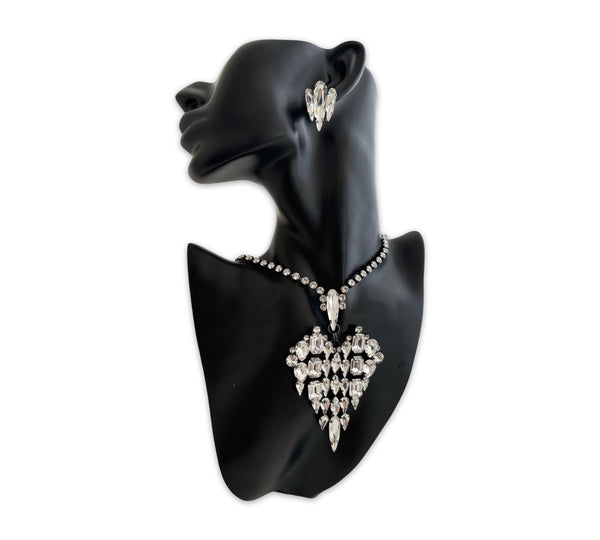 MUSE DYNASTY ANGEL HEART SMALL CRYSTAL NECKLACE