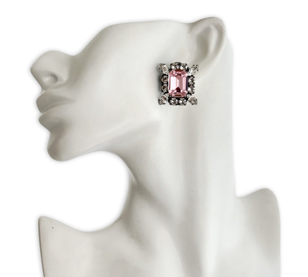 Dynasty Eve Pink Studs