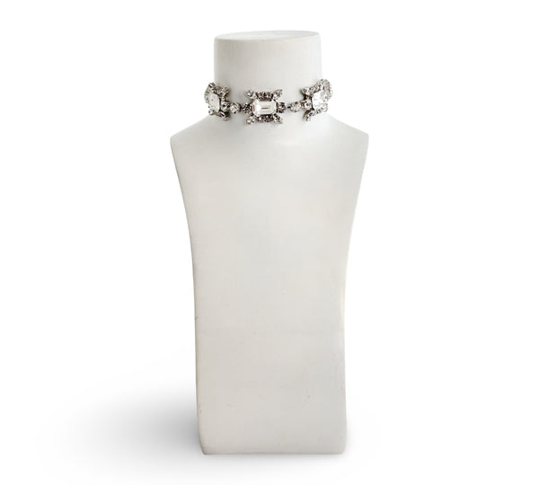 Dynasty Kitty Crystal Choker