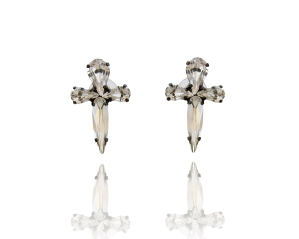 MUSE DYNASTY VIRTUE CROSS STUDS